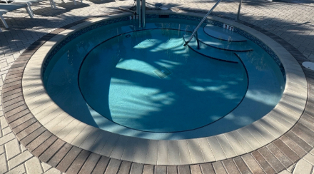 Windsor Island Resort Hot Tub - Davenport, FL